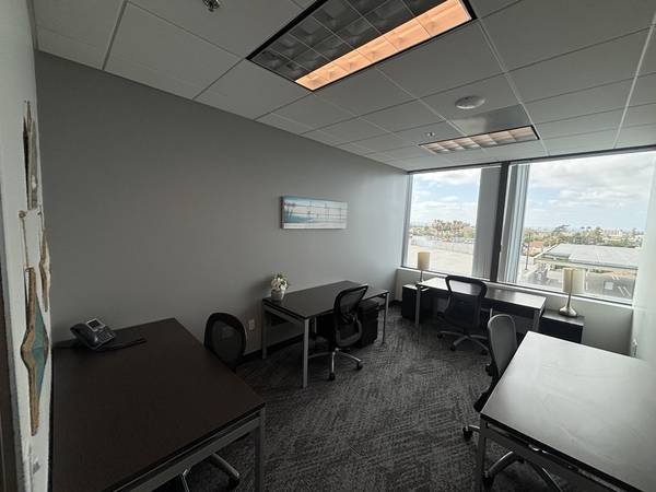 REGUS - Private Office - $1,187.10 - creative services