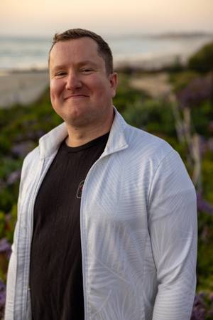 Free Men’s Dating Profile Photos - creative services