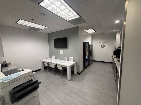 Regus offers the Business Address service at our Chula Vista location! - creative services