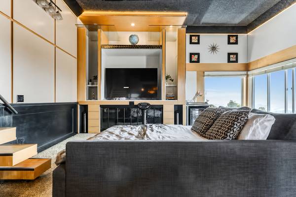 Private Soundproof Loft for Hourly Rental - $100/hr - event services