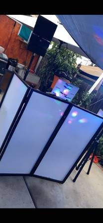DJ SERVICE! Lets hype up your event! DJ SERVICE! Mobile DJS - event services
