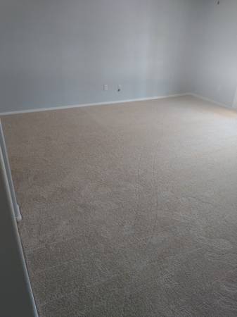 Expert Carpet/Vinyl Installation Services (FREE QUOTE) - skilled trade services