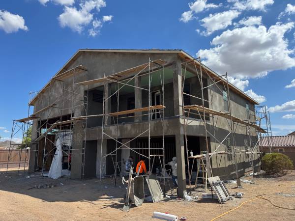 LEO’S STUCCO SYNTHETIC EIFS AND PAINTING - skilled trade services