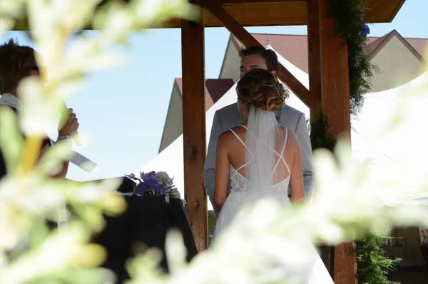 Wedding Officiant...ANY BELIEFS....Any LifeStyle..AnyTime...AnyPlace - event services
