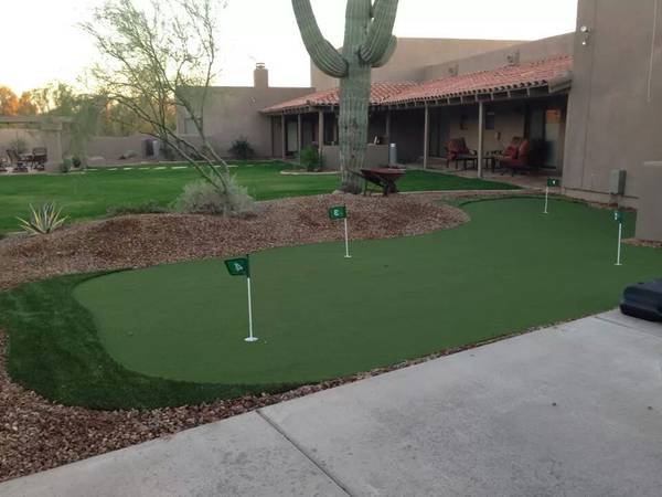 SYNTHETIC GRASS AND PUTTING GREE. VALLEY WIDE - farm &amp; garden services
