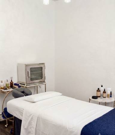 FULL BODY SWEDISH MASSAGE OPEN LATE DAILY - health/wellness services