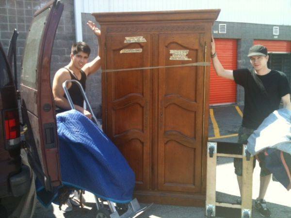 Furniture delivery ● Moving services ● Man with Sprinter Van ● - labor / hauling / moving