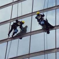 LIMPIEZA DE VIDRIOS - household services