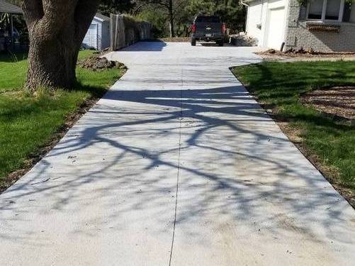 CONCRETE FAST &amp; FREE ESTIMATES - skilled trade services