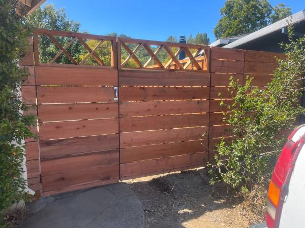 FENCES SERVICES &amp; RETAINING WALL BETWEEN EMERYVILLE AND CROCKETT - farm &amp; garden services