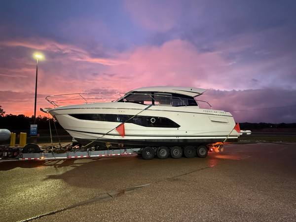 Marine Transport / Boat Hauling - marine services